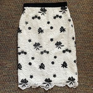 White House Black Market Floral Lace Pencil Skirt
